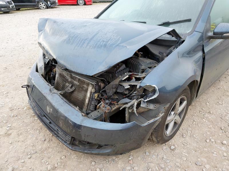 2010 VOLKSWAGEN GOLF S TDI 