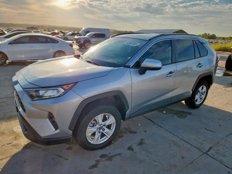 TOYOTA RAV4 XLE 2021