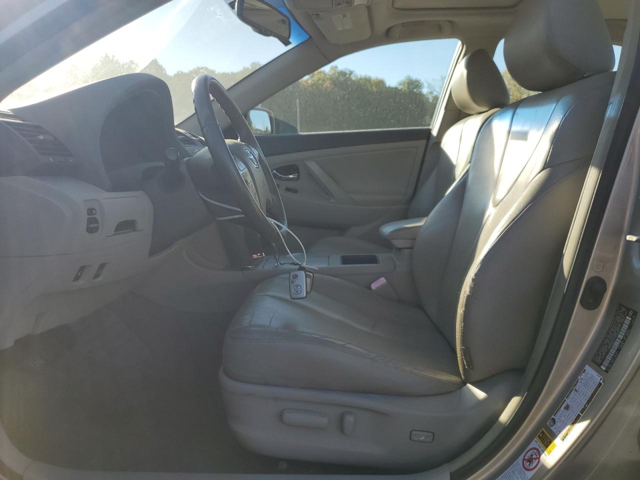 2007 Toyota Camry Hybrid VIN: JTNBB46K473005841 Lot: 85146145