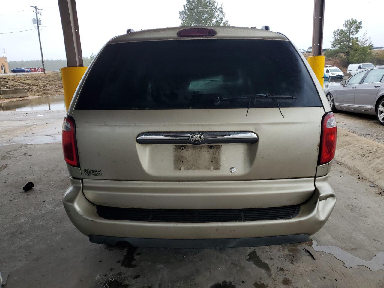 2005 Chrysler Town & Country Touring VIN: 2C4GP54L15R258858 Lot: 90471205