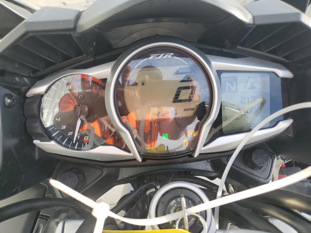 2015 Yamaha Fjr1300 Ae VIN: JYARP26E4FA000700 Lot: 90612175