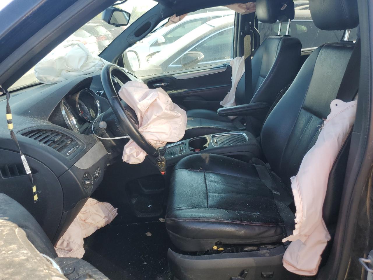 2013 Dodge Grand Caravan R/T VIN: 2C4RDGEG4DR587549 Lot: 85902185