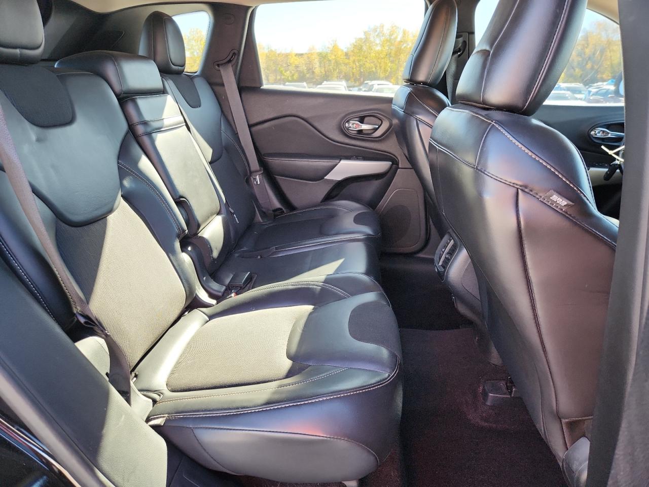 2018 Jeep Cherokee Latitude Plus VIN: 1C4PJLLB7JD622700 Lot: 87252055