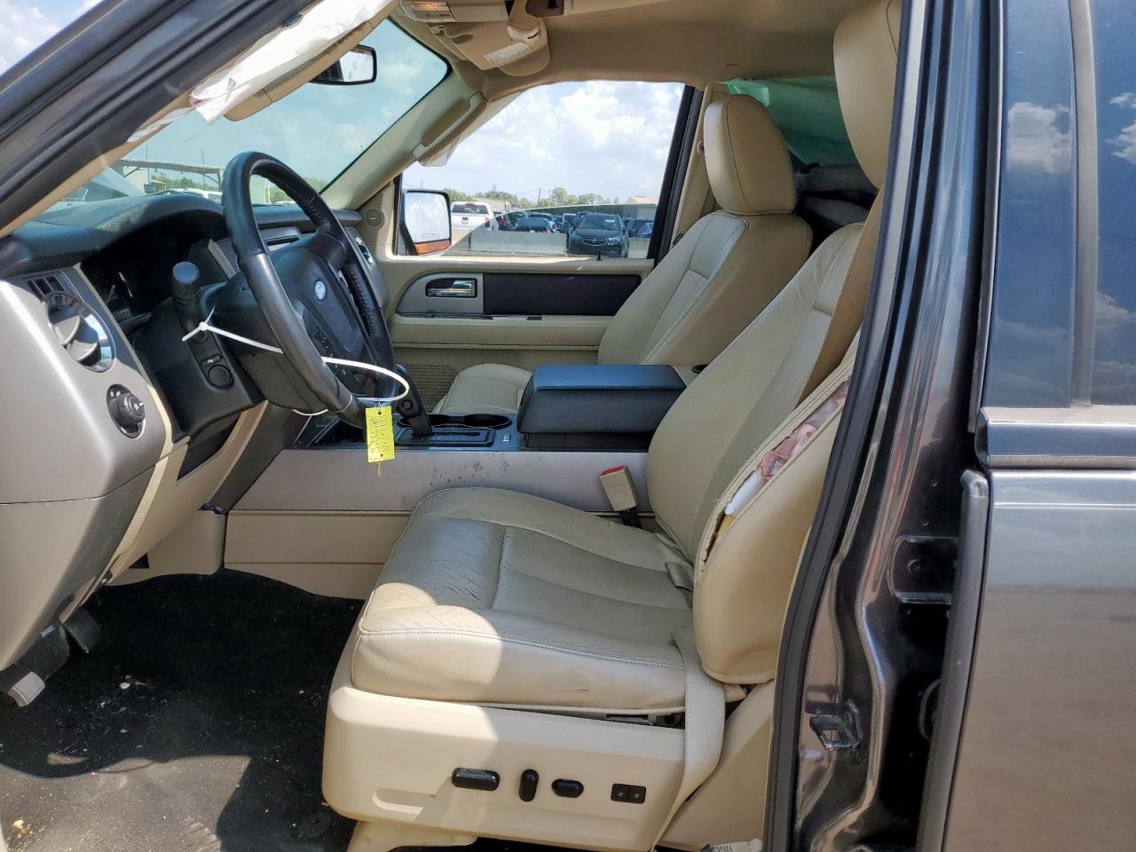 2016 Ford Other VIN: 1FMJU1HTXGEF27579 Lot: 81922515