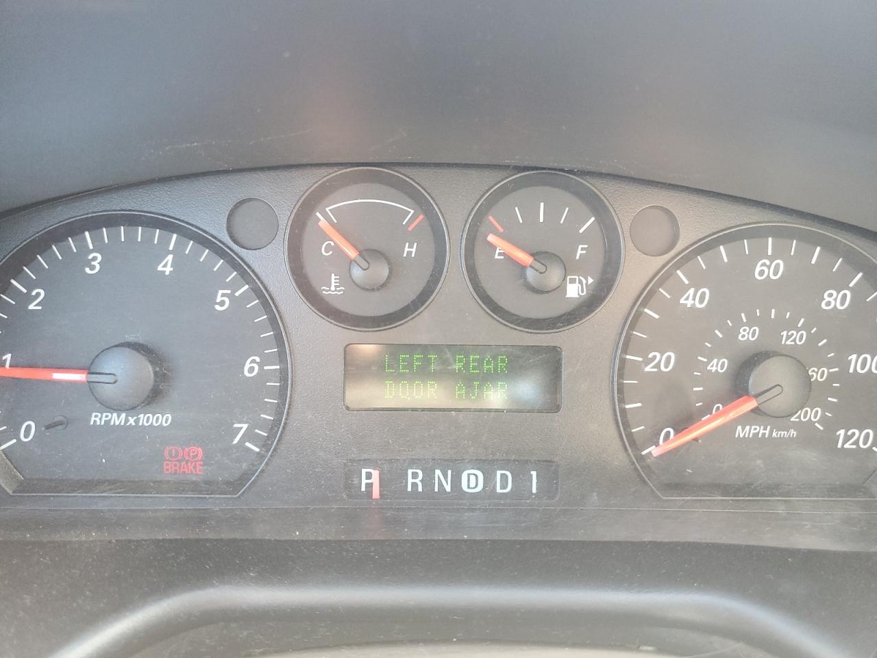 2004 Ford Taurus VIN: 1FAFP55294A193414 Lot: 81962975