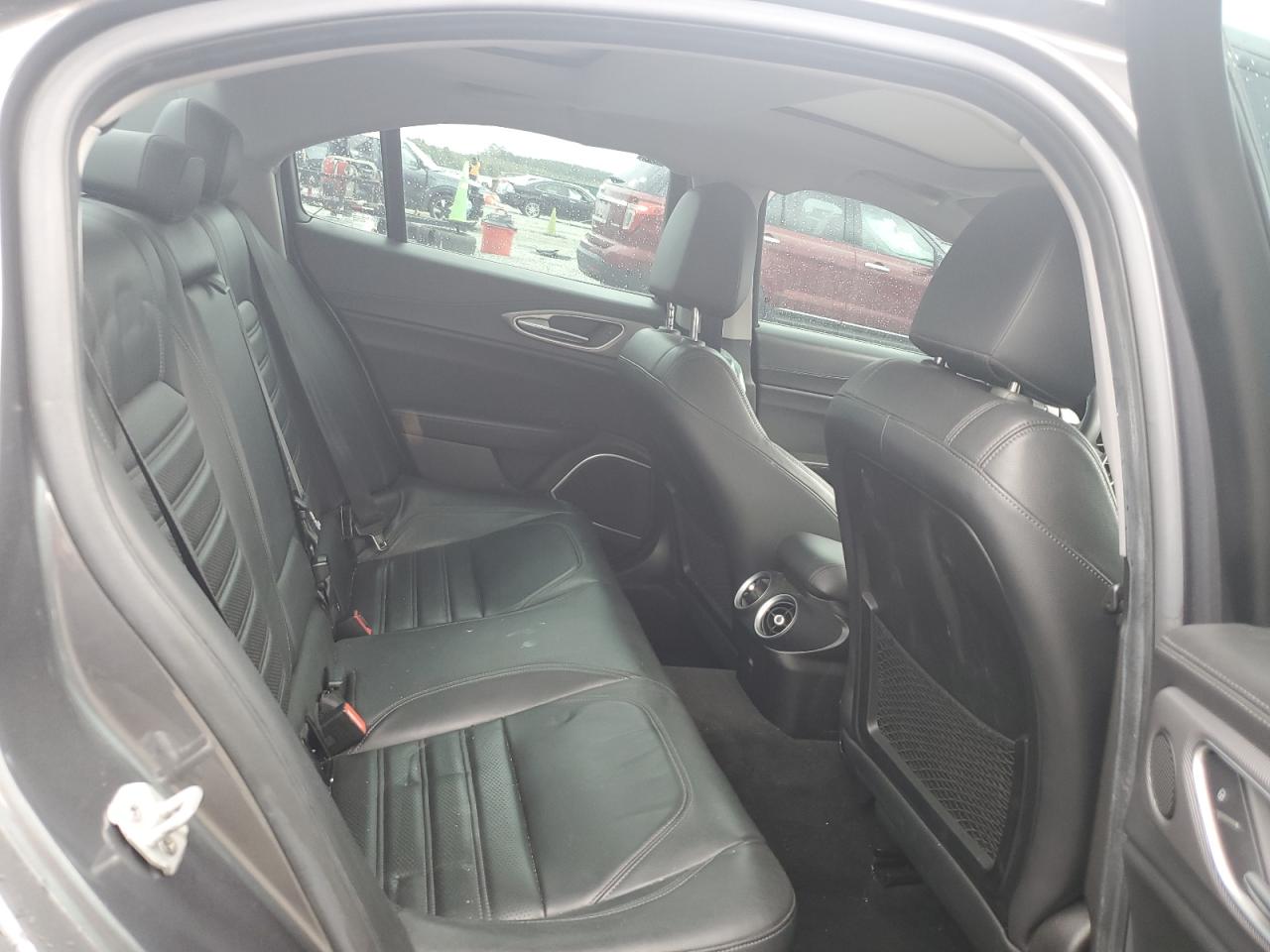 2017 Alfa Romeo Giulia Ti Q4 VIN: ZARFAEEN3H7560127 Lot: 85261535