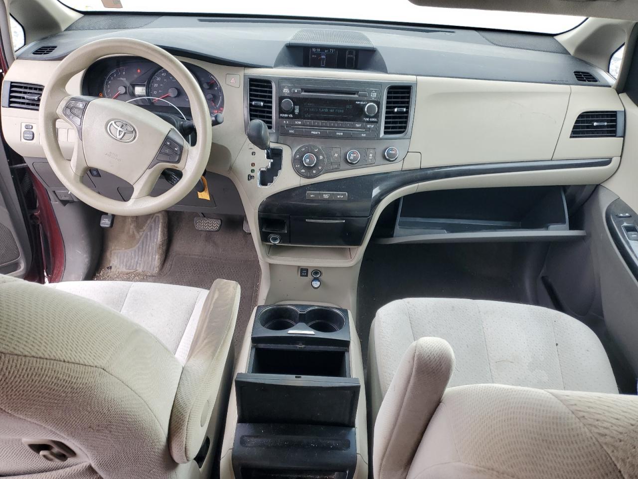 2012 Toyota Sienna Le VIN: 5TDKK3DC5CS215268 Lot: 84925305