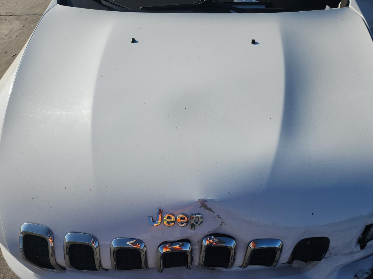 2016 Jeep Cherokee Latitude VIN: 1C4PJLCB9GW373927 Lot: 82410185