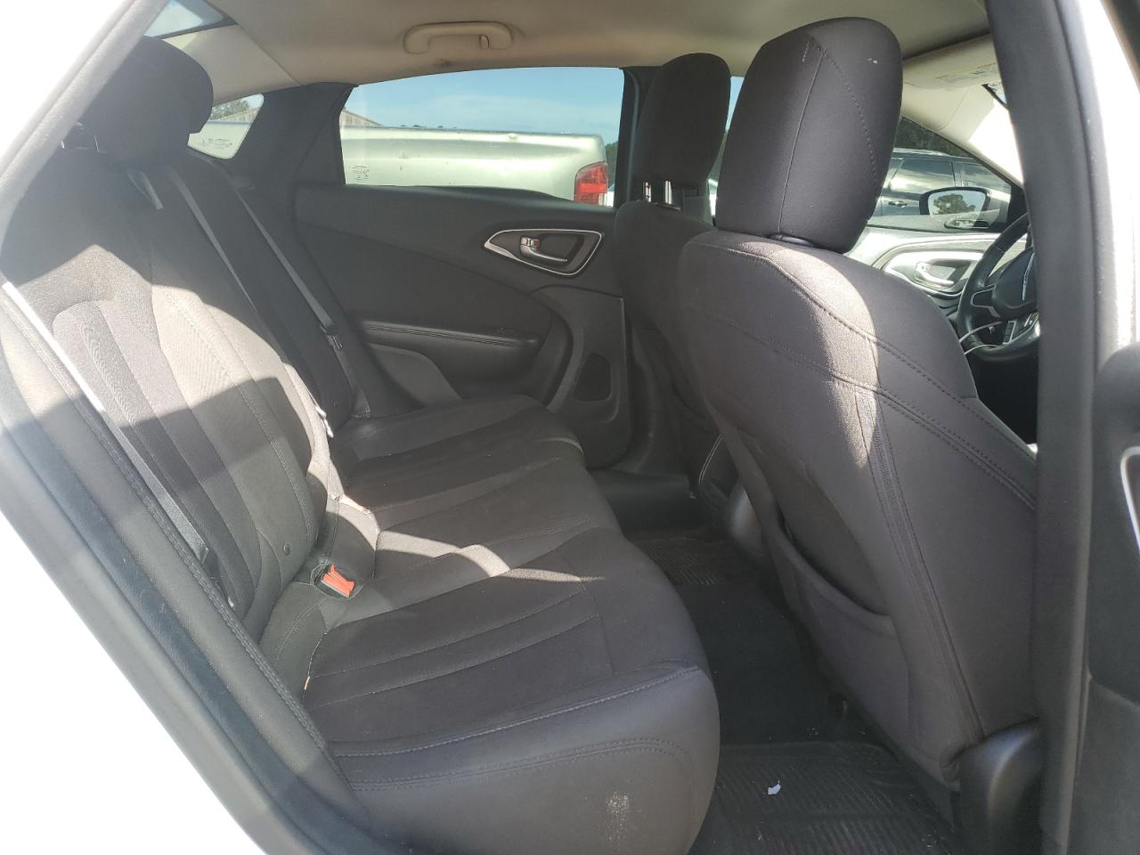 2015 Chrysler 200 Limited VIN: 1C3CCCAB1FN528975 Lot: 85281495