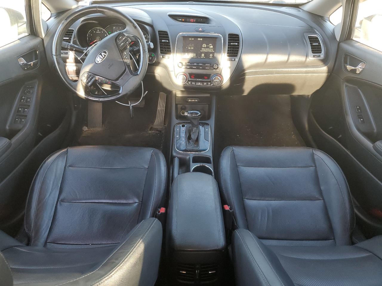 2017 Kia Forte Ex VIN: 3KPFL4A82HE037681 Lot: 87296075