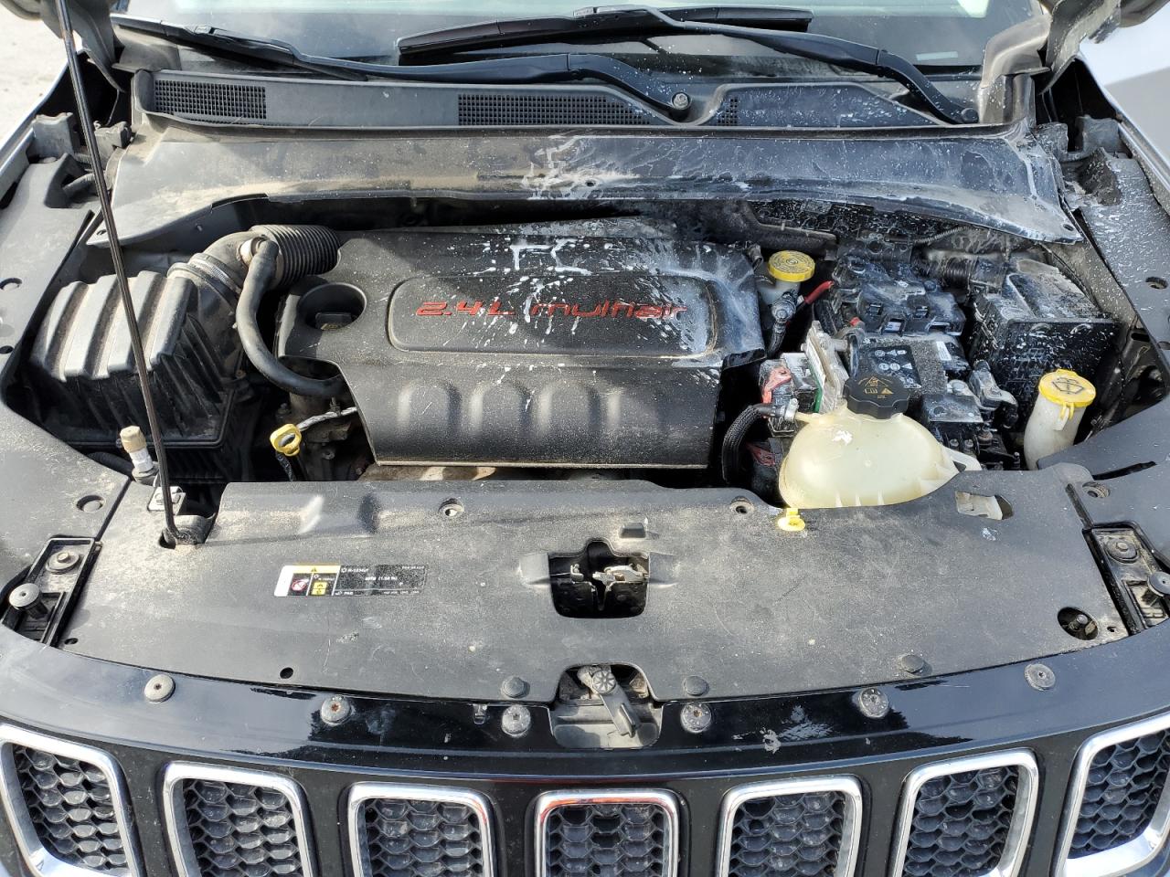 2018 Jeep Compass Latitude VIN: 3C4NJDBB1JT230630 Lot: 82484575