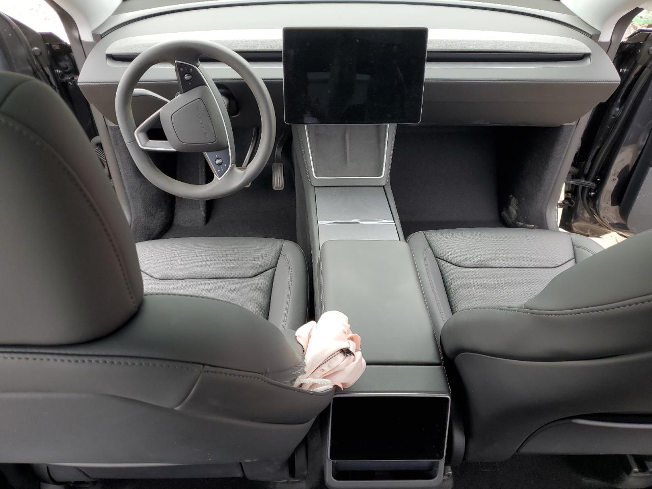 2026 Tesla Model Y VIN: 7SAYGDEE1TF334122 Lot: 82268545