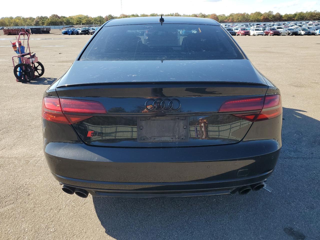 2017 Audi S8 Plus Quattro VIN: WUAJ5AFD3HN900995 Lot: 86691015