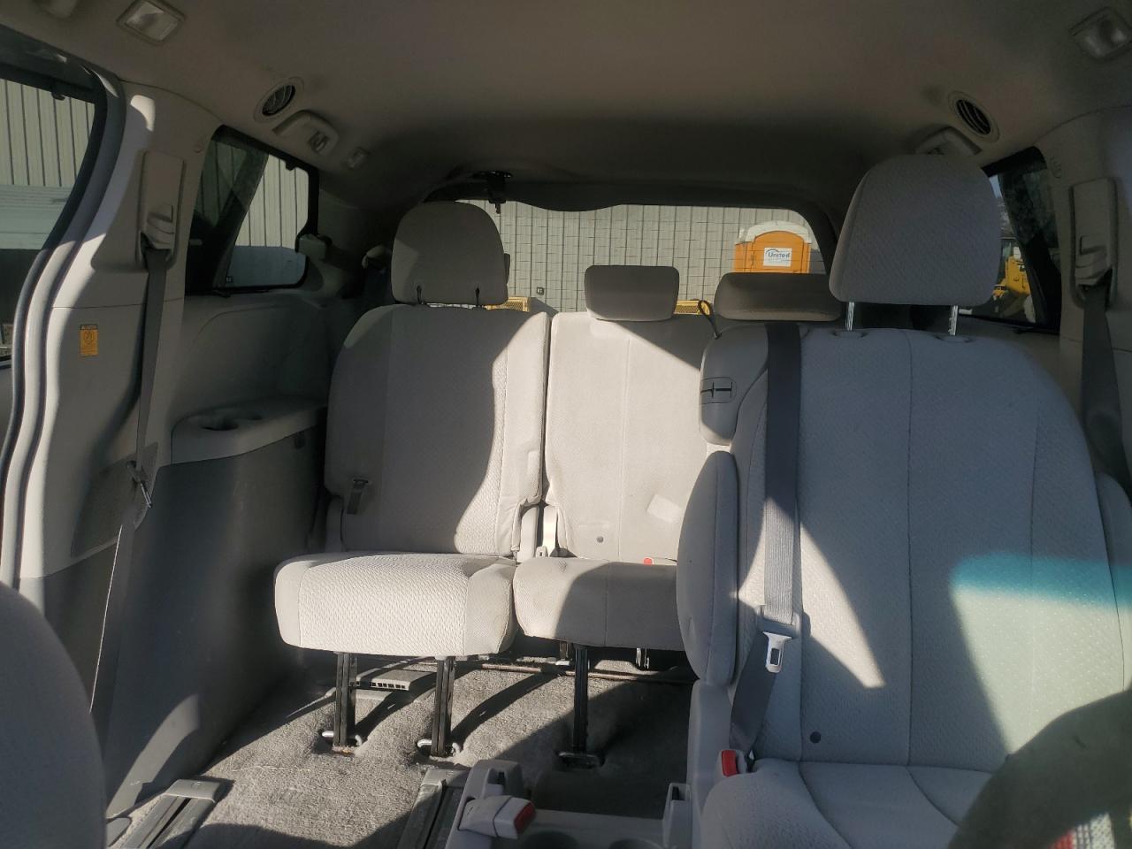 2011 Toyota Sienna Le VIN: 5TDKK3DC6BS019628 Lot: 89826355