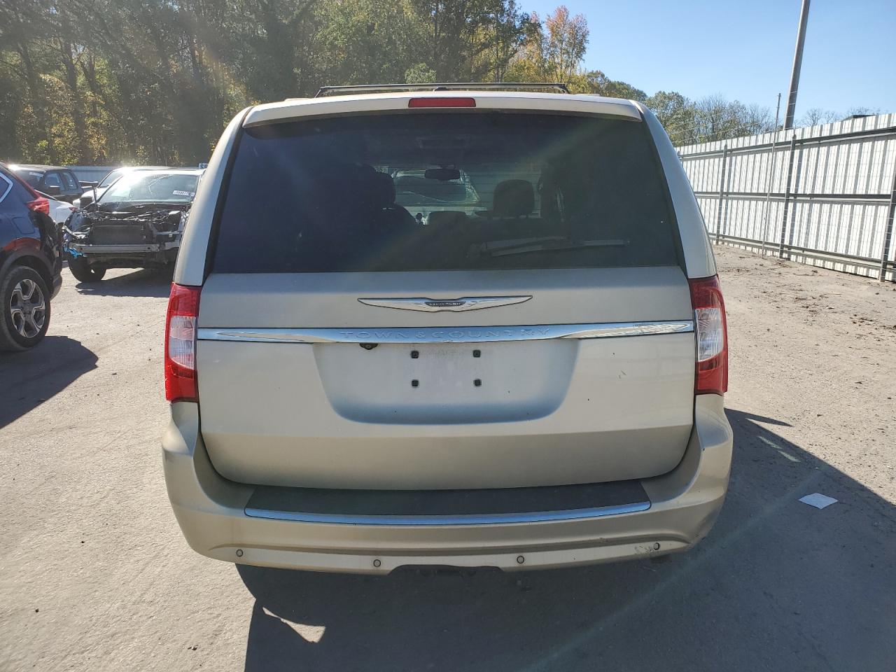 2012 Chrysler Town & Country Touring L VIN: 2C4RC1CG7CR270589 Lot: 91705655