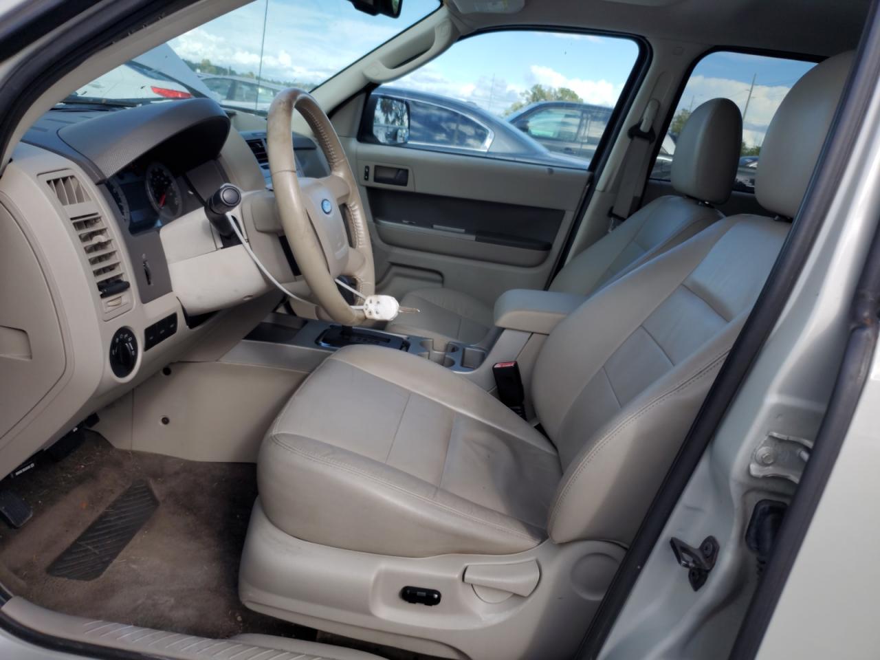 2009 Ford Escape Xlt VIN: 1FMCU03789KA94054 Lot: 82355615