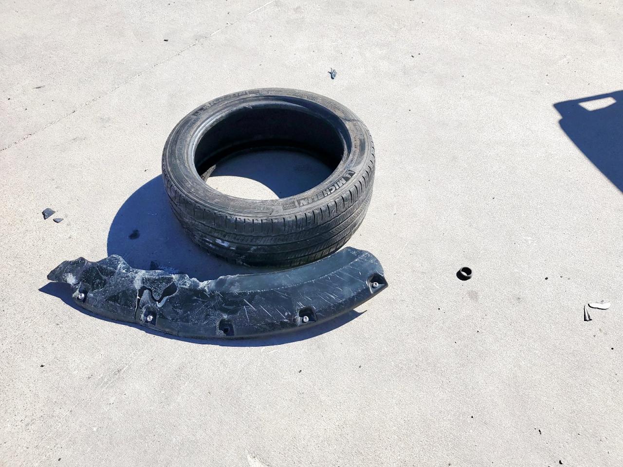 2018 Tesla Model 3 VIN: 5YJ3E1EA0JF160596 Lot: 90471335