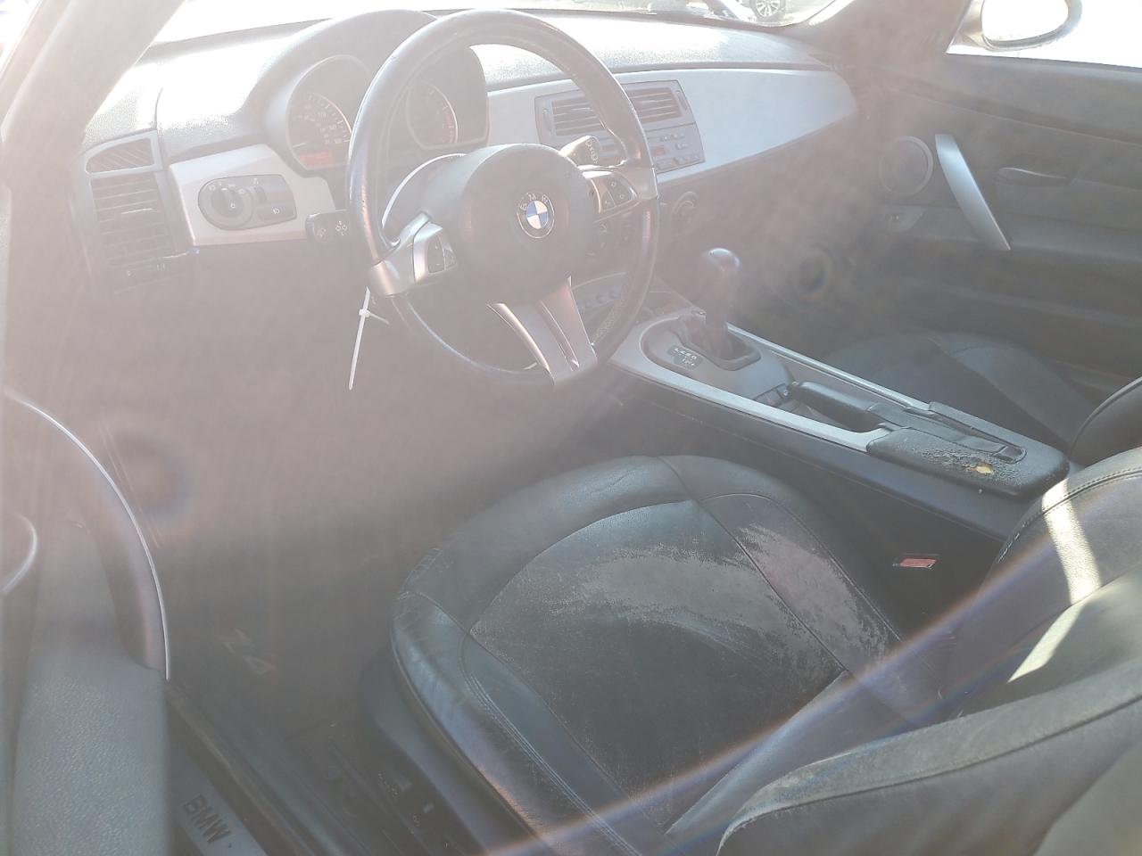 2004 BMW Z4 2.5 VIN: 4USBT33524LS52209 Lot: 87370905