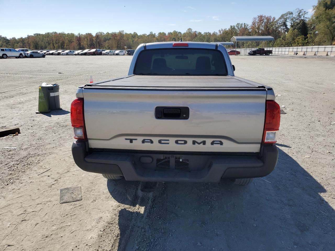 2017 Toyota Tacoma Access Cab VIN: 5TFSX5EN3HX057690 Lot: 87403665