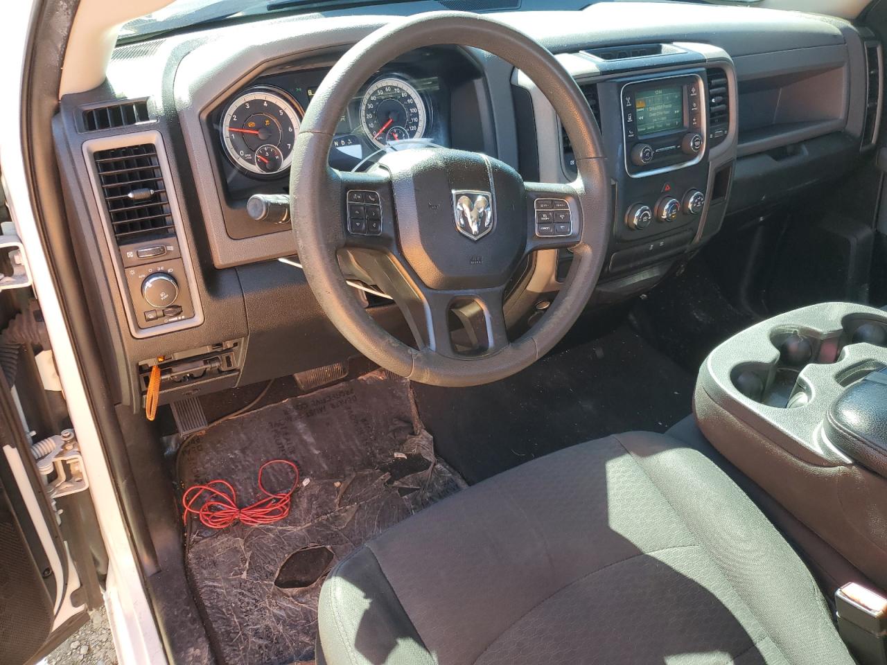2019 Ram 1500 Classic Tradesman VIN: 3C6JR6AT6KG511563 Lot: 87111405