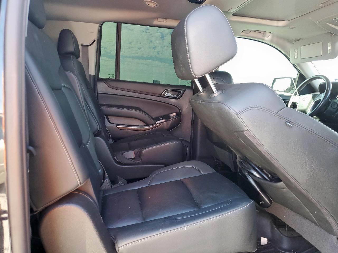 2020 Chevrolet Suburban K1500 Lt VIN: 1GNSKHKC3LR285969 Lot: 84705855