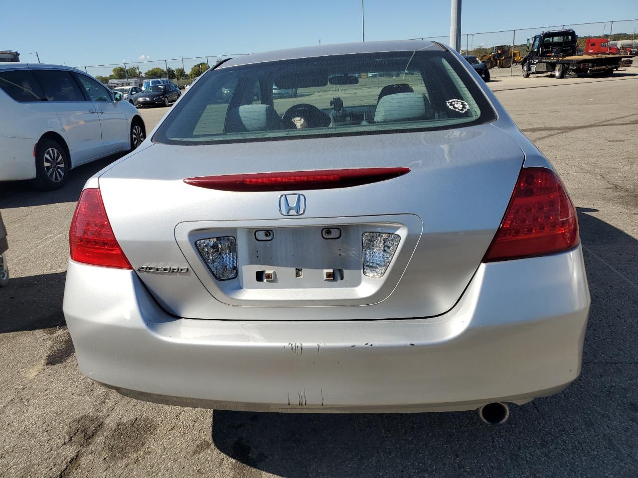 2007 Honda Accord Value VIN: 1HGCM56187A020369 Lot: 86095355