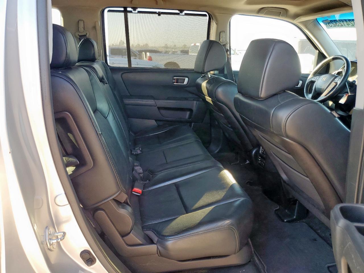 2011 Honda Pilot Touring VIN: 5FNYF4H96BB025422 Lot: 82412325