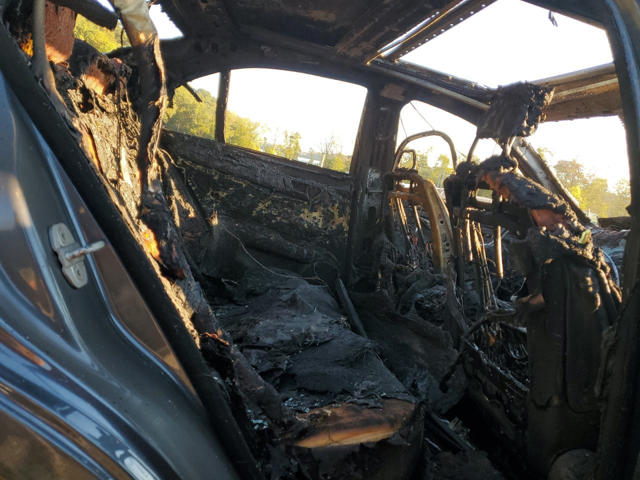 2011 Mercedes-Benz C 300 4Matic VIN: WDDGF8BB5BR166822 Lot: 84623835