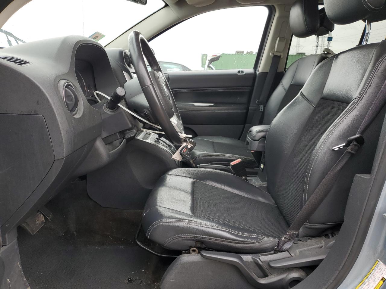 2014 Jeep Compass Latitude VIN: 1C4NJDEB1ED537299 Lot: 82225035