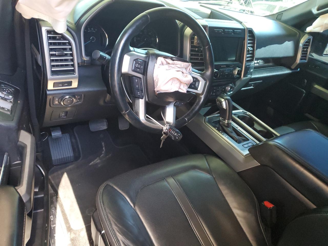 2017 Ford F150 Supercrew VIN: 1FTEW1EG5HFC17164 Lot: 82643895