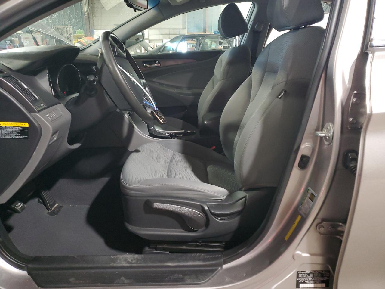 2013 Hyundai Sonata Hybrid VIN: KMHEC4A48DA066975 Lot: 82652655