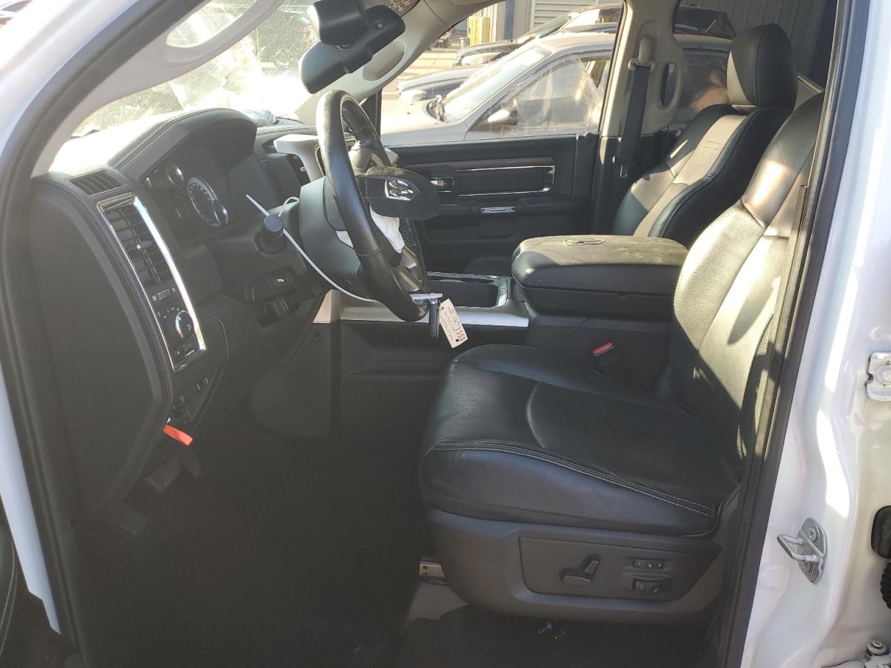 2016 Ram 1500 Laramie VIN: 1C6RR7NT4GS422383 Lot: 86622835