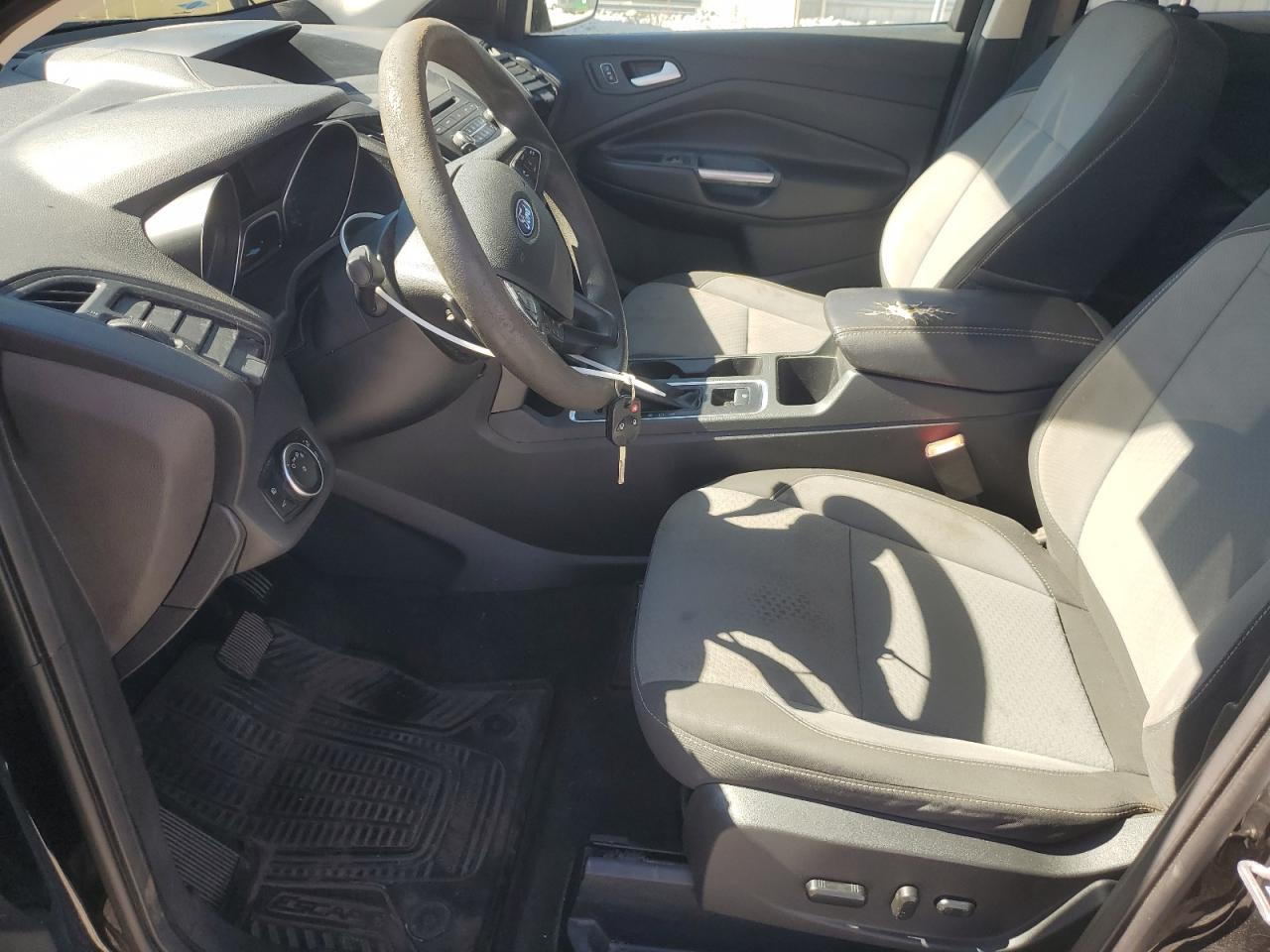 2017 Ford Escape Se VIN: 1FMCU9GD0HUB82328 Lot: 81983005