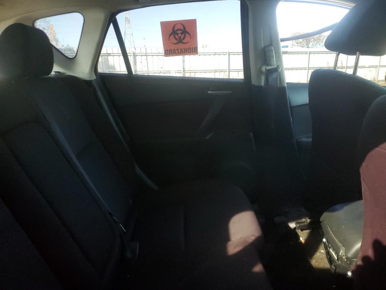 2010 Mazda 3 S VIN: JM1BL1H56A1296398 Lot: 90547955