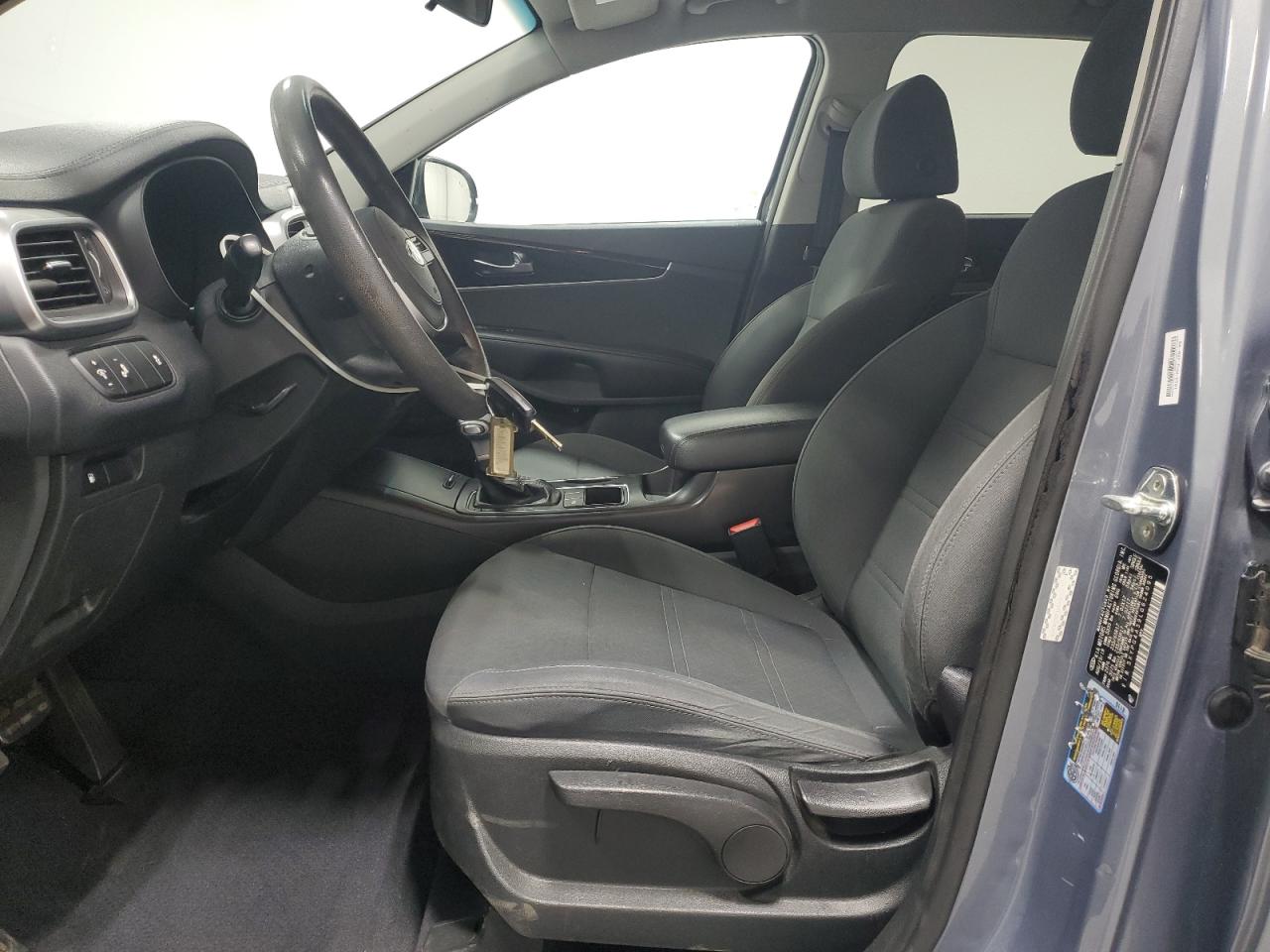 2020 Kia Sorento L VIN: 5XYPG4A39LG624095 Lot: 86153585