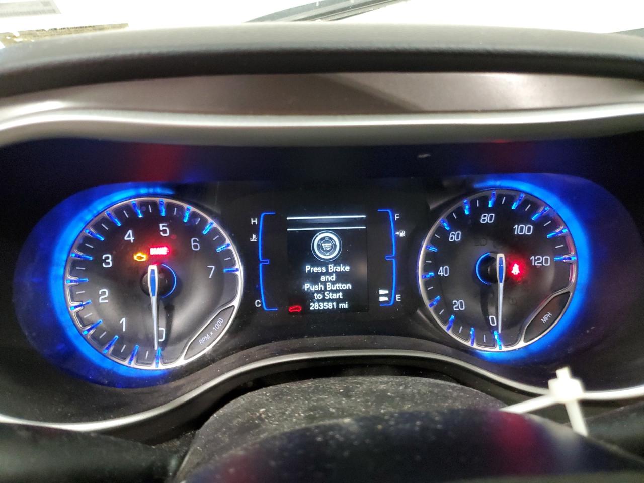 2020 Chrysler Pacifica Touring L VIN: 2C4RC1BG5LR284007 Lot: 90688345