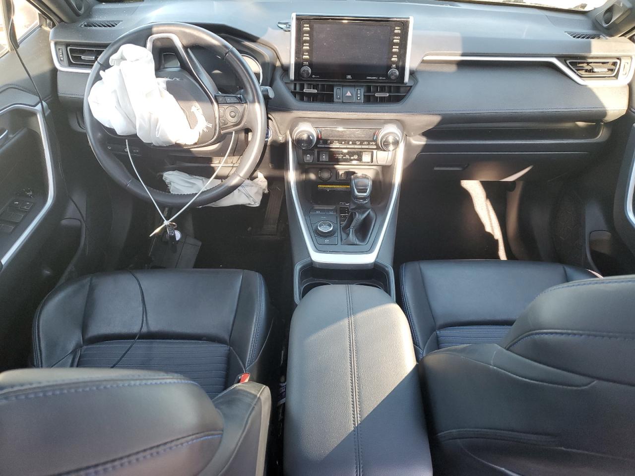 2020 Toyota Rav4 Xse VIN: JTMEWRFV7LD537750 Lot: 89864725