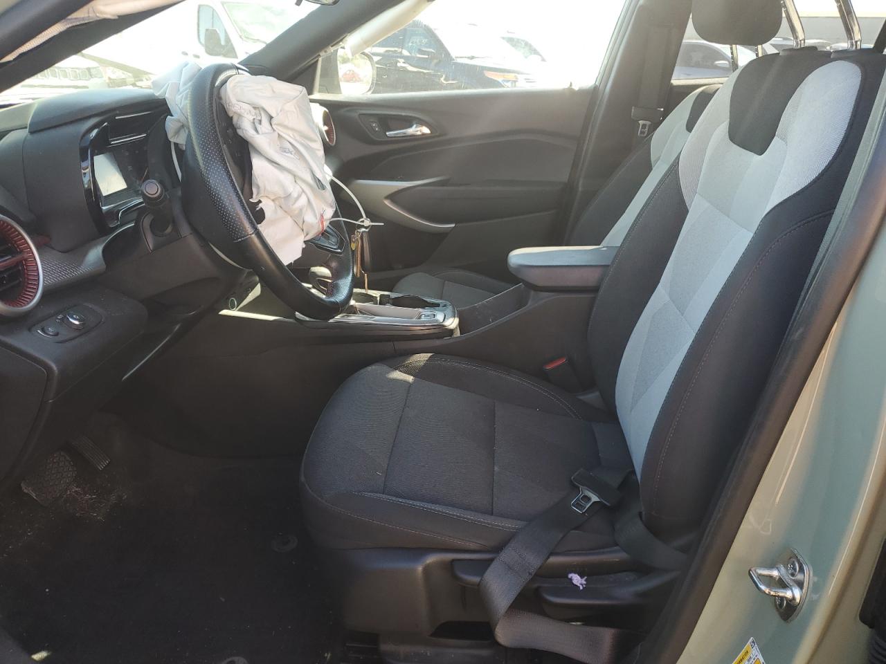 2024 Chevrolet Trax 1Rs VIN: KL77LGE25RC196261 Lot: 82222895