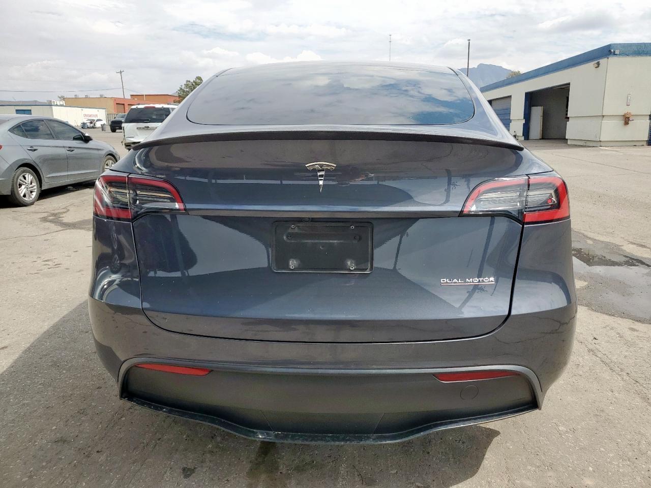 2023 Tesla Model Y VIN: 7SAYGDEF3PF958535 Lot: 85333755