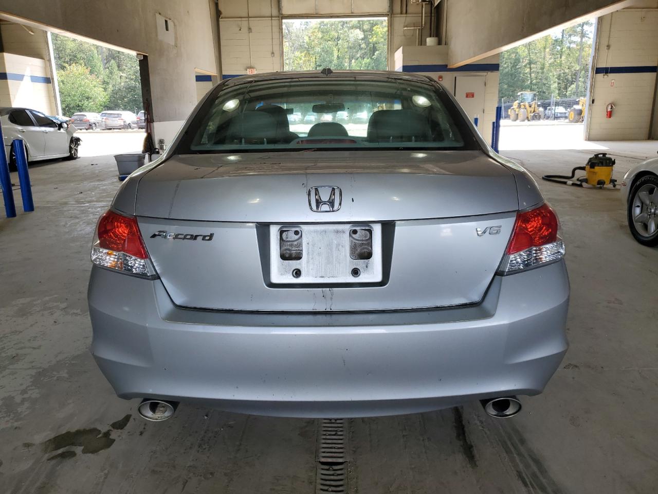 2010 Honda Accord Exl VIN: 1HGCP3F85AA028946 Lot: 81969535