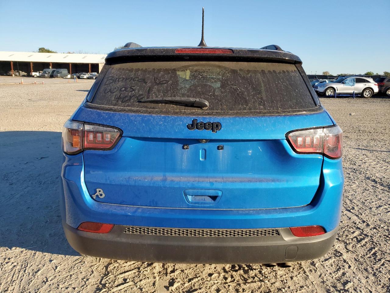 2021 Jeep Compass Latitude VIN: 3C4NJCBB8MT560022 Lot: 90916725