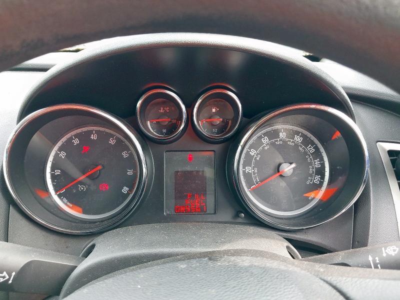 2011 VAUXHALL ASTRA 1.6I 16V EXCLUSIV 5DR