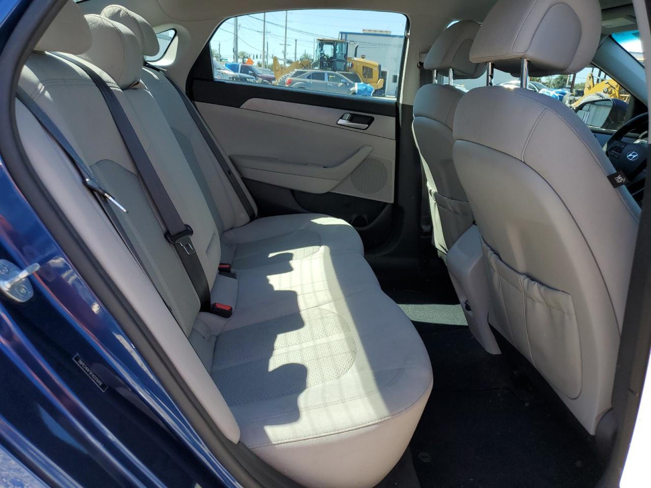 2015 Hyundai Sonata Se VIN: 5NPE24AF5FH225018 Lot: 82445955