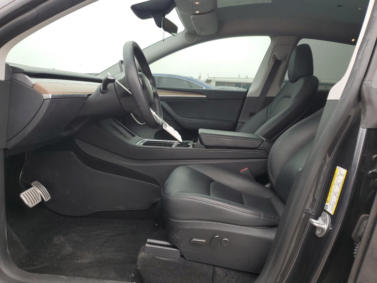 2024 Tesla Model Y VIN: 7SAYGDEF8RF024552 Lot: 84831805