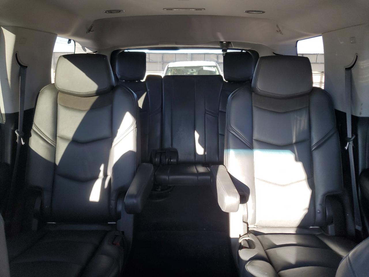 2018 Cadillac Escalade Luxury VIN: 1GYS3BKJ1JR181232 Lot: 86900555