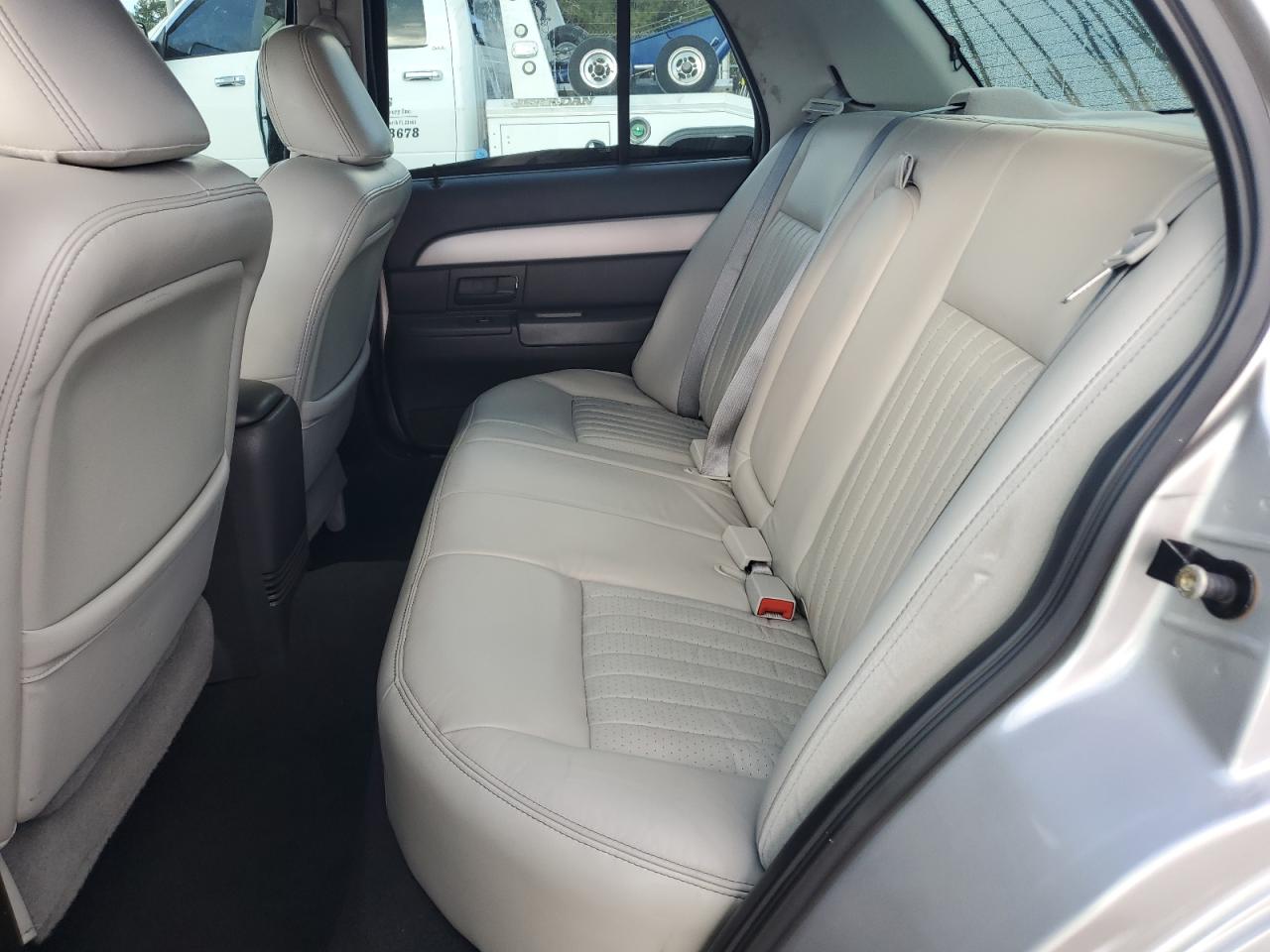 2004 Mercury Marauder VIN: 2MHHM79V64X670658 Lot: 87010115