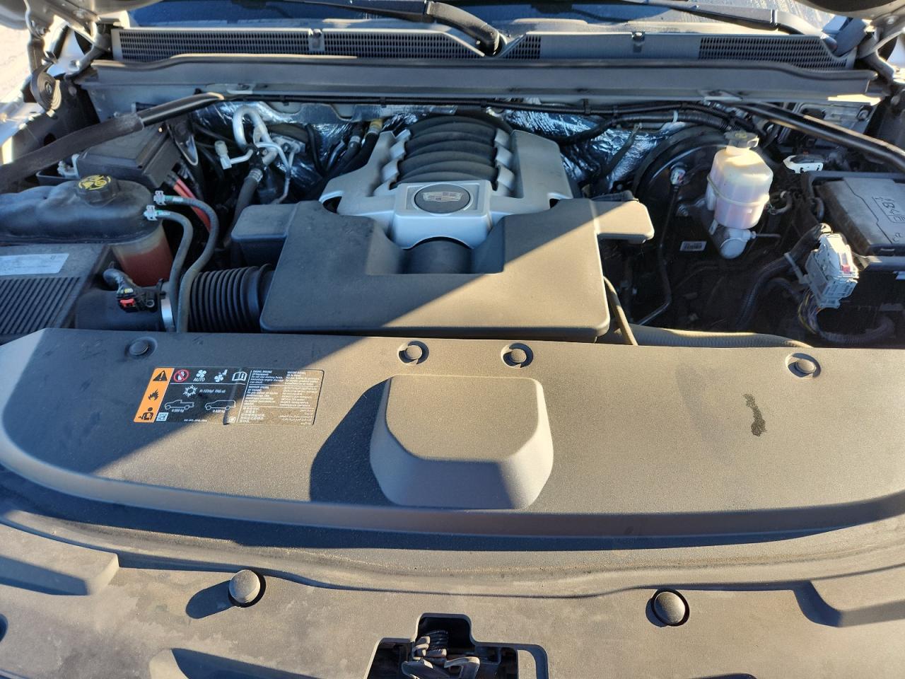 2018 Cadillac Escalade Luxury VIN: 1GYS3BKJ2JR345703 Lot: 89450825