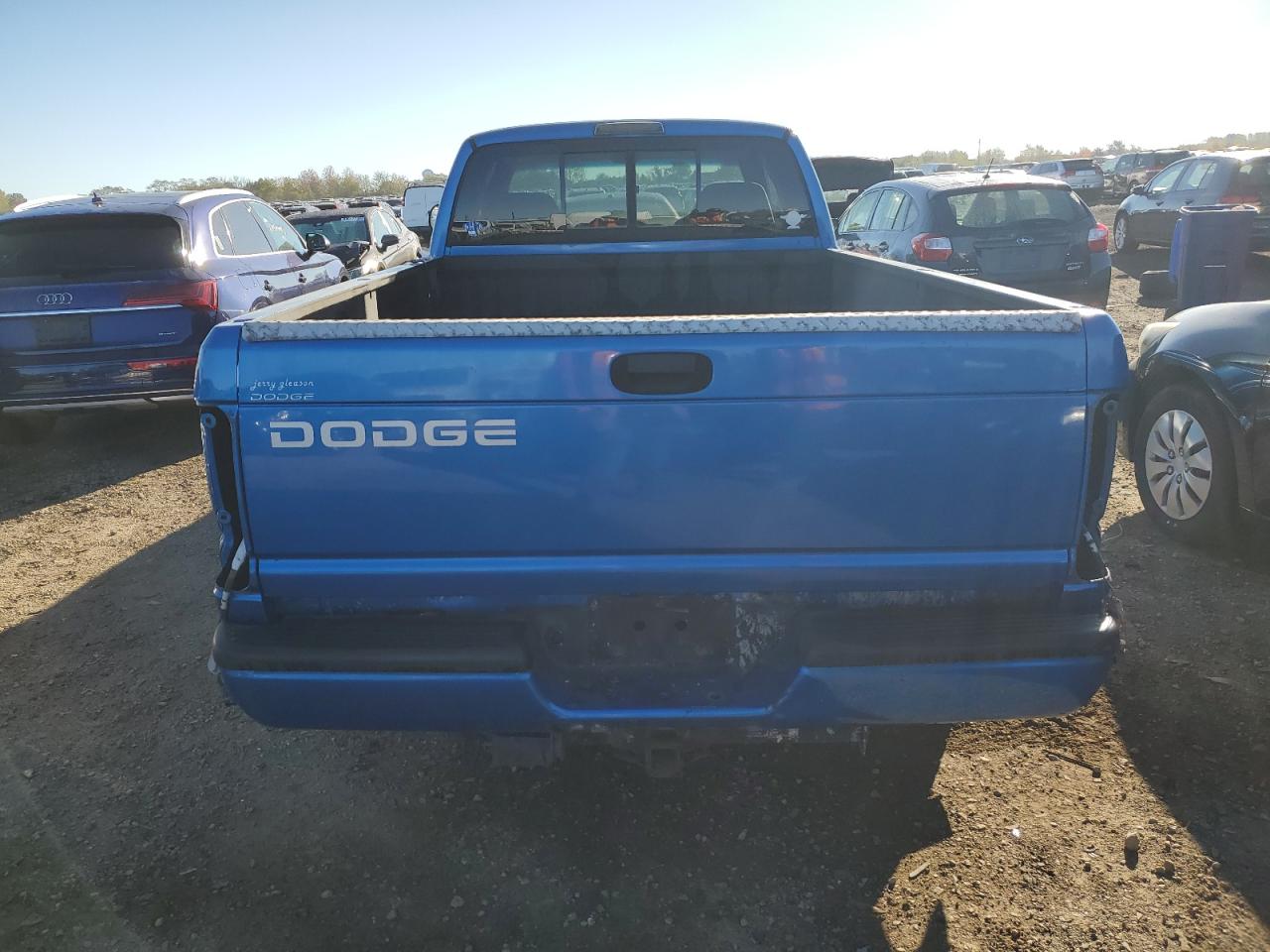 1998 Dodge Ram 2500 VIN: 1B7KC23W3WJ217802 Lot: 89909365