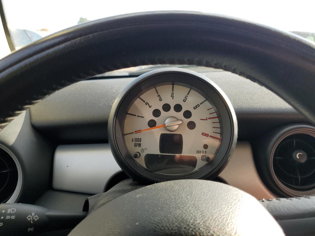 2011 Mini Cooper VIN: WMWSU3C57BT092356 Lot: 87428985