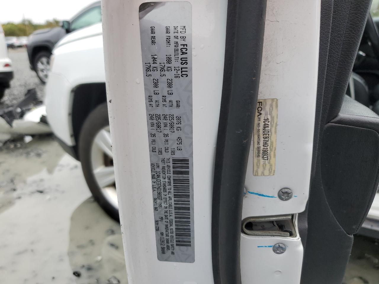 2017 Jeep Compass Latitude VIN: 1C4NJDEB7HD190937 Lot: 86790935